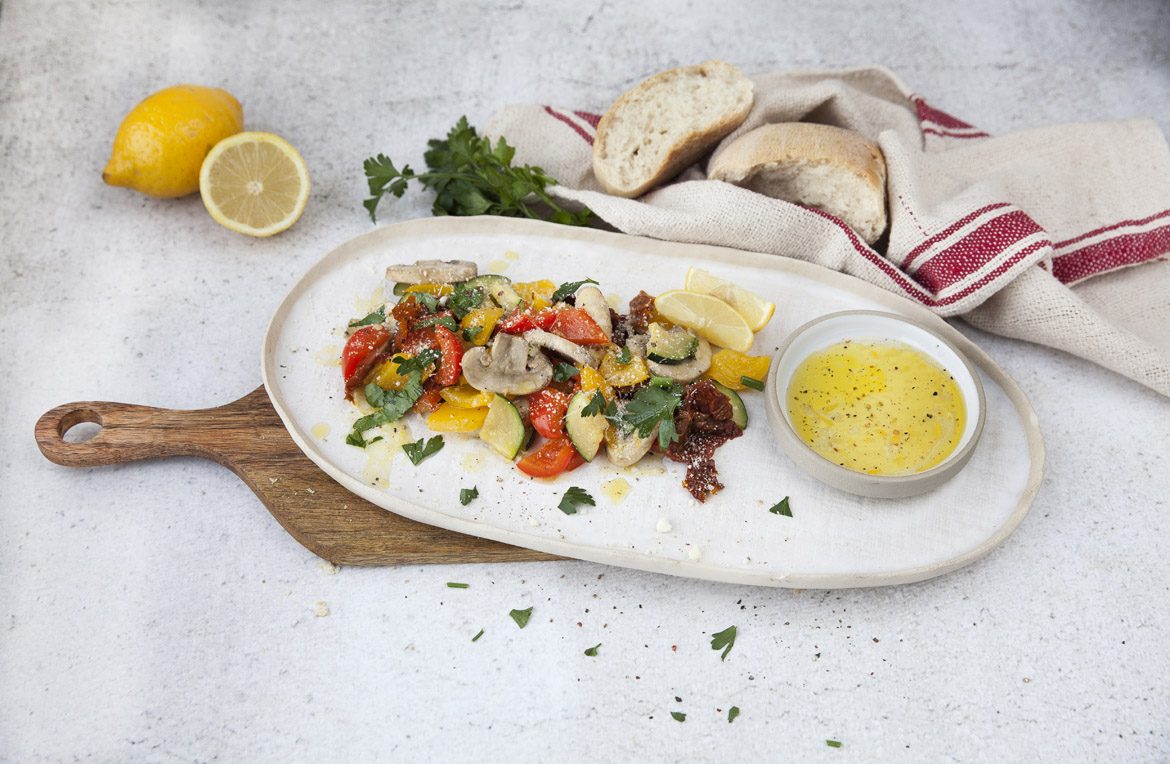 Gegrilltes Gemüse mit Parmesan-Zitronendressing